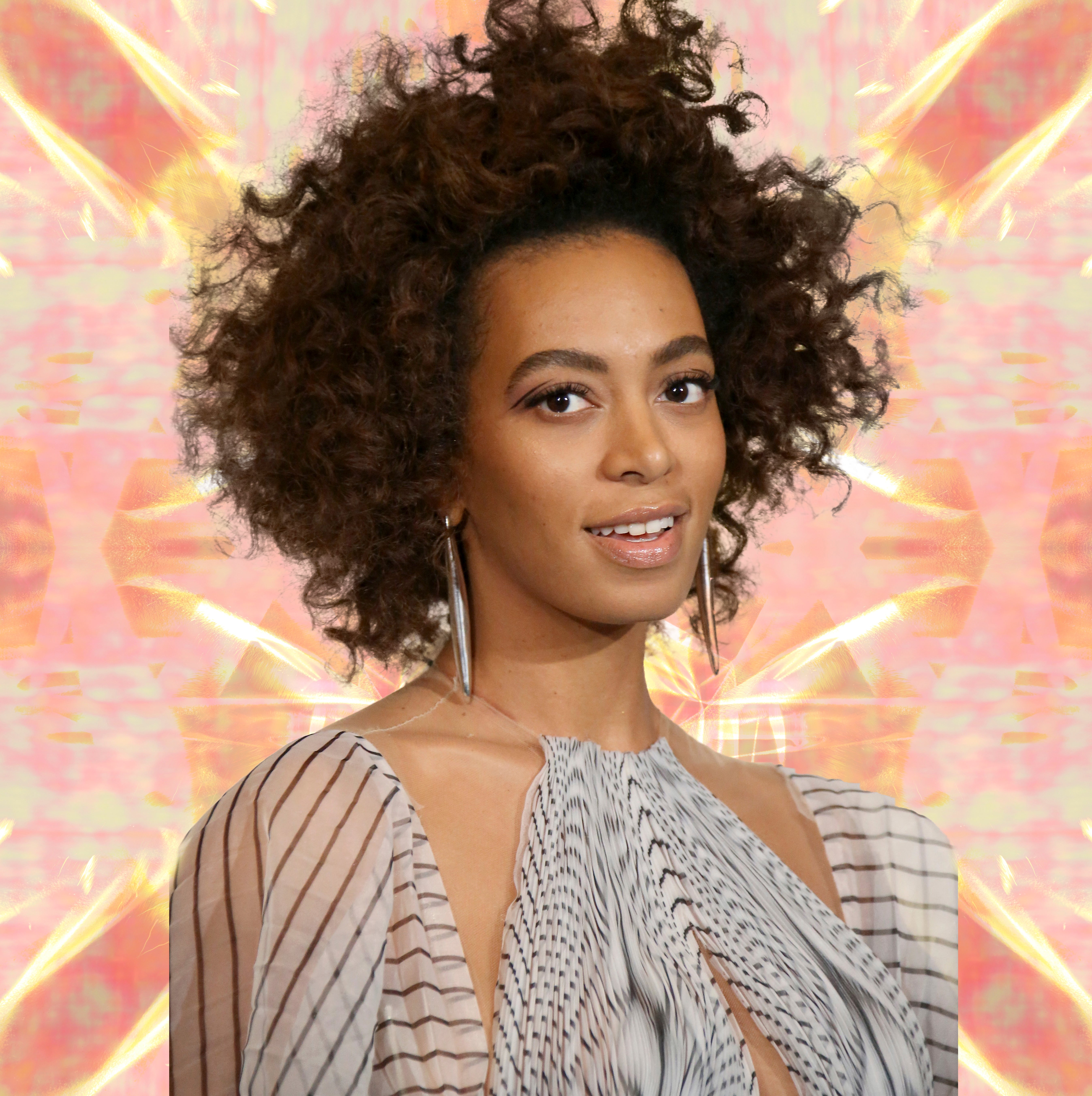 Billboard To Honor Solange With The 2017 Impact Award 
